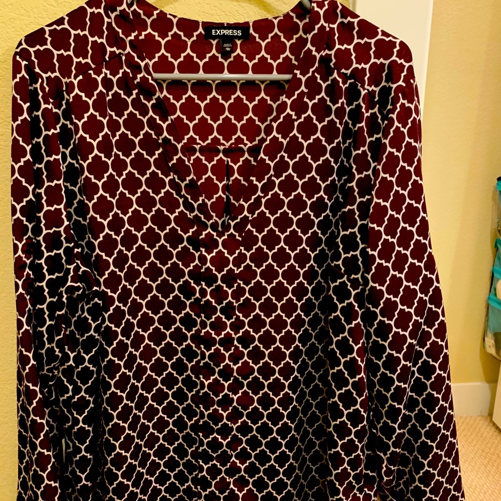 EUC Maroon Patterned Express Top